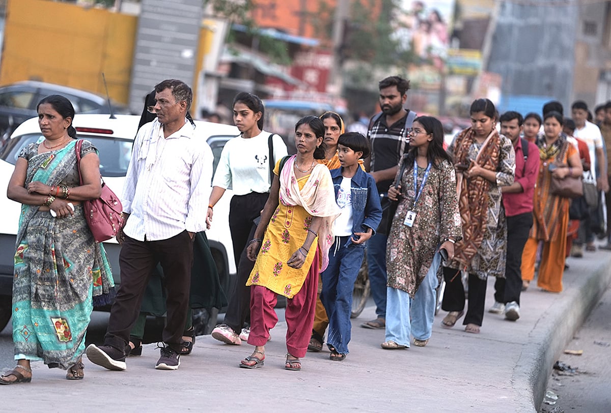 noida workers protest