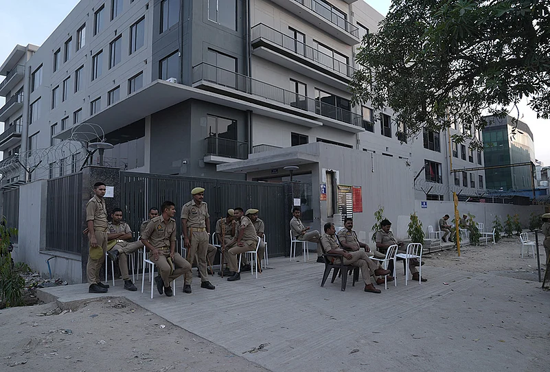 noida workers protest