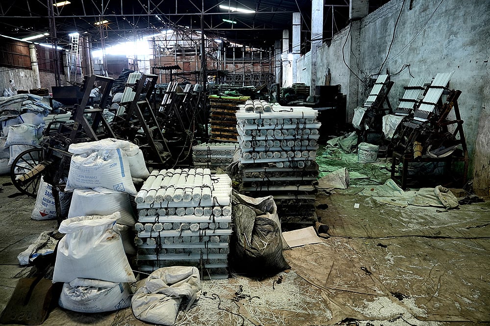 Firozabad glass factory