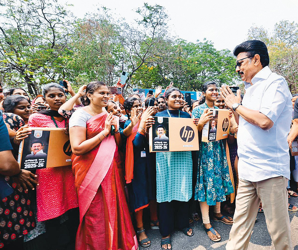 MK Stalin meeting with women in a public meeting