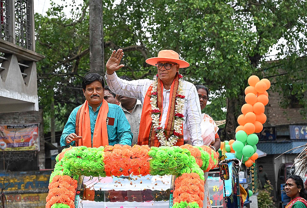 WB polls: Swapan Kumar campaigns