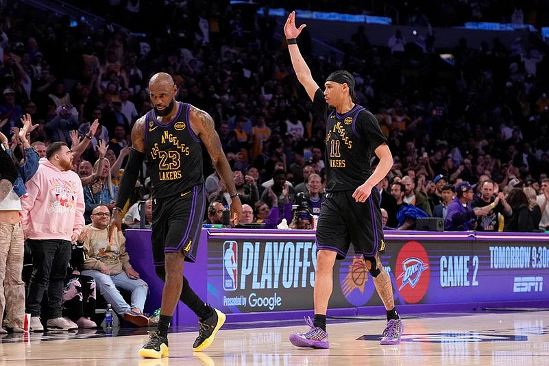 NBA: Houston Rockets vs Los Angeles Lakers