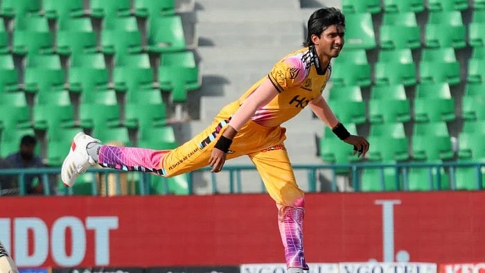 Ali Raza Scripts History With Hat-Trick In Karachi Kings Vs Peshawar Zalmi PSL 2026 Clash - GEOSuper