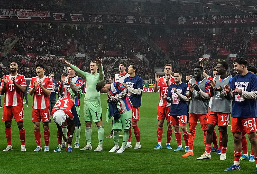 Bayer Leverkusen vs Bayern Munich Germany Cup Soccer DFB-Pokal 2025-26-Manuel Neuer