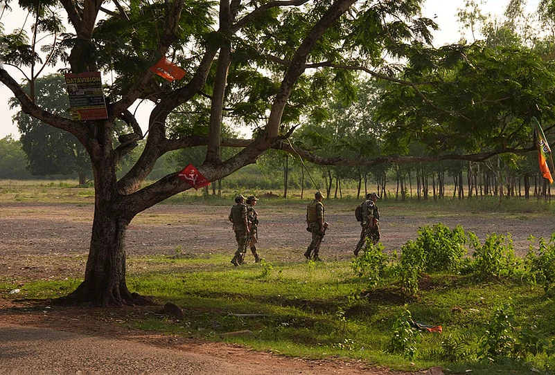 Security Personnel Bengal Photos