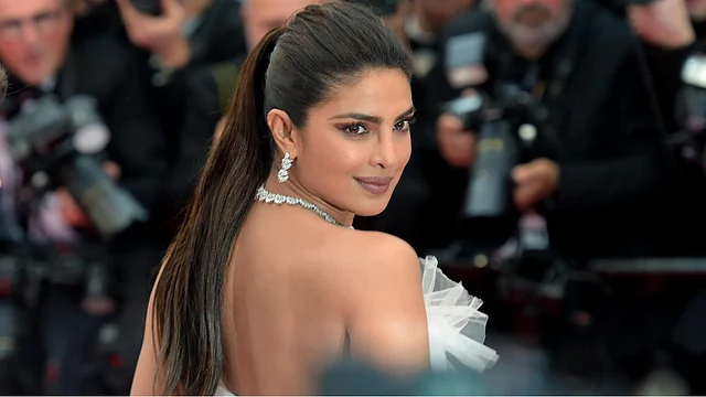 Priyanka Chopra Honoured With Global Vanguard Award at Gold Gala 2026 ...