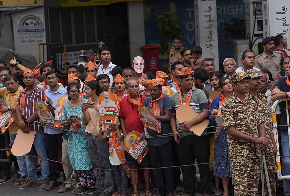 PM Modi roadshow Kolkata 2026 images