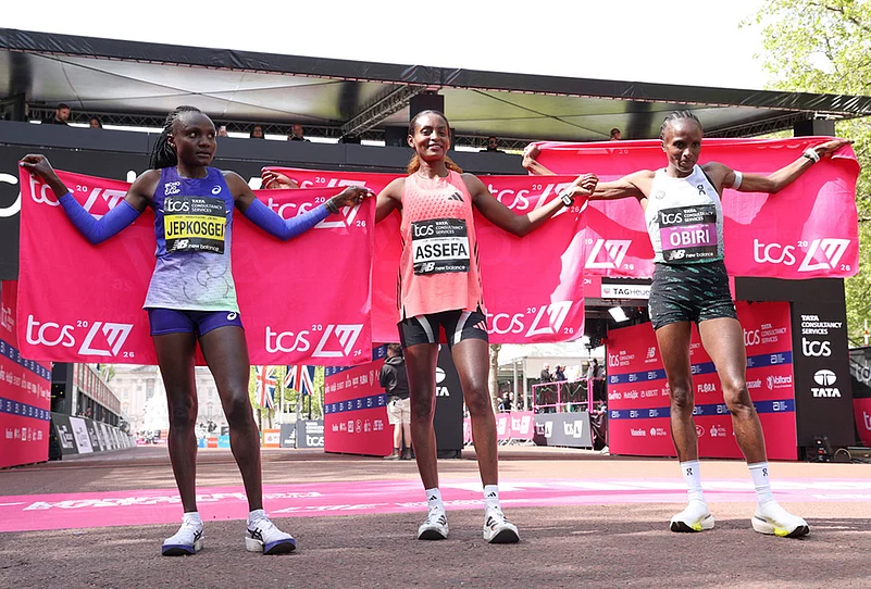TCS London Marathon 2026 photos-Winner Tigst Assefa of Ethiopia