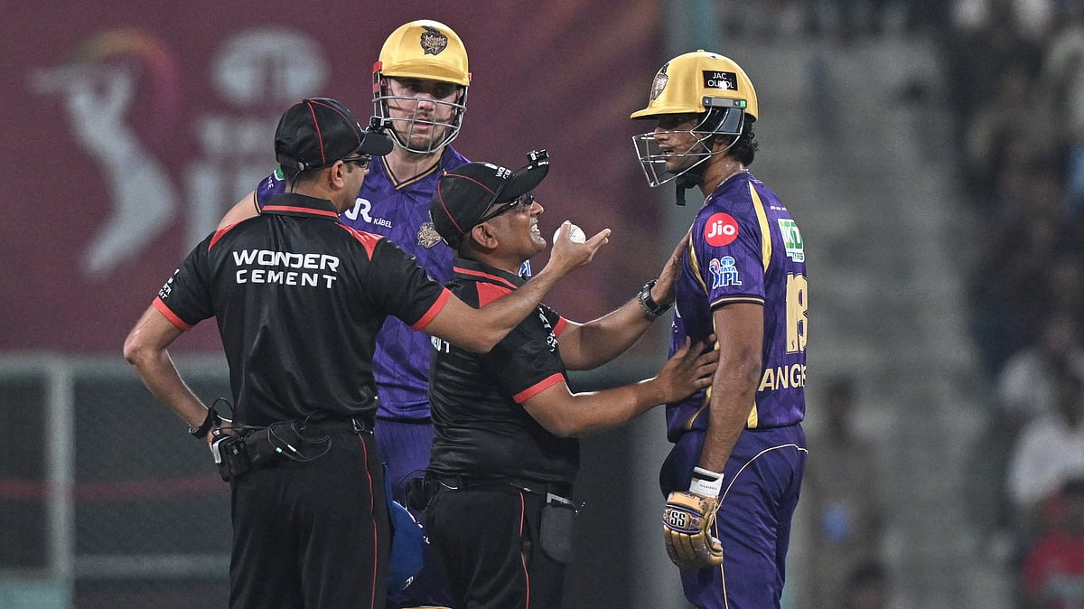 Angkrish Raghuvanshi and Cameron Green in argument with umpires after the former was adjudged out for obstructing the field during IPL 2026 clash against LSG.  - AP Photo
