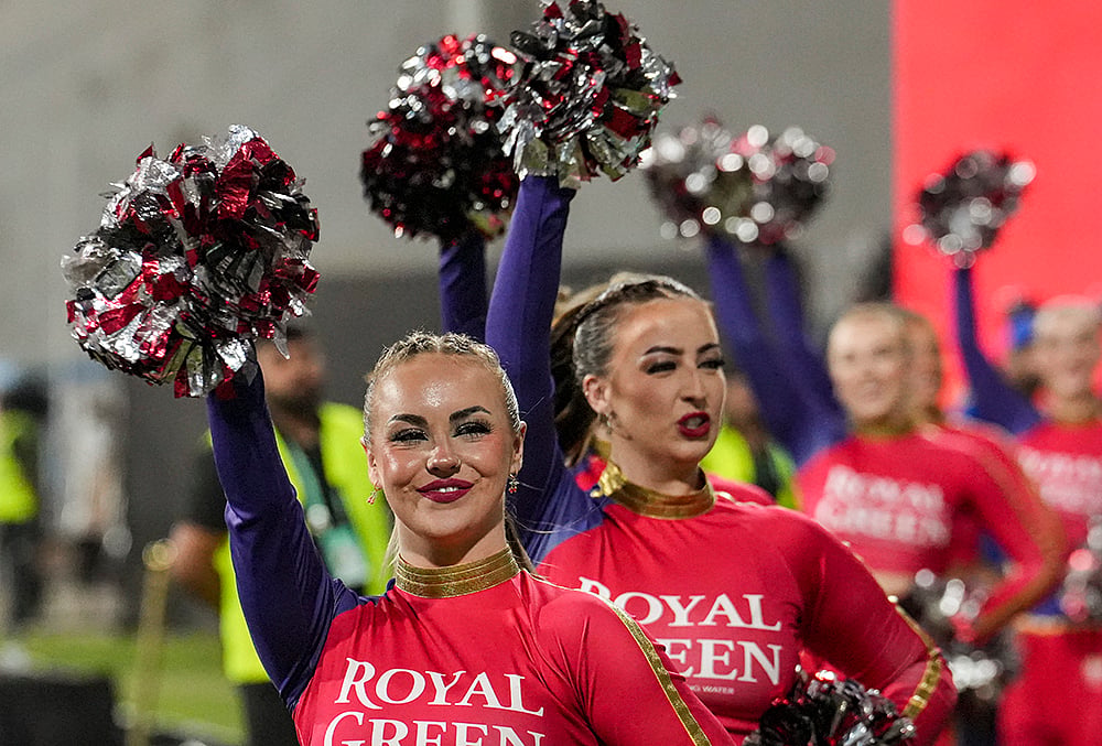 LSG vs KKR IPL 2026 Match 38 photos-Cheerleaders 