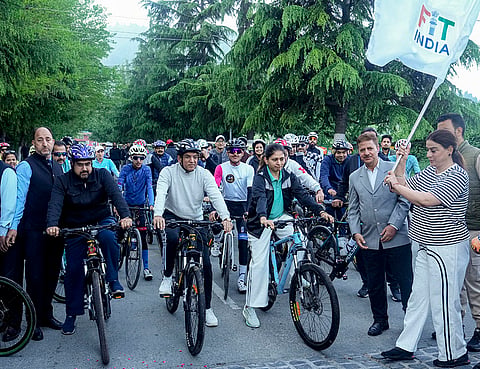 Union Minister of Youth Affairs and Sports Mansukh Mandaviya during the ‘Sunday on Cycle' event, in Srinagar.