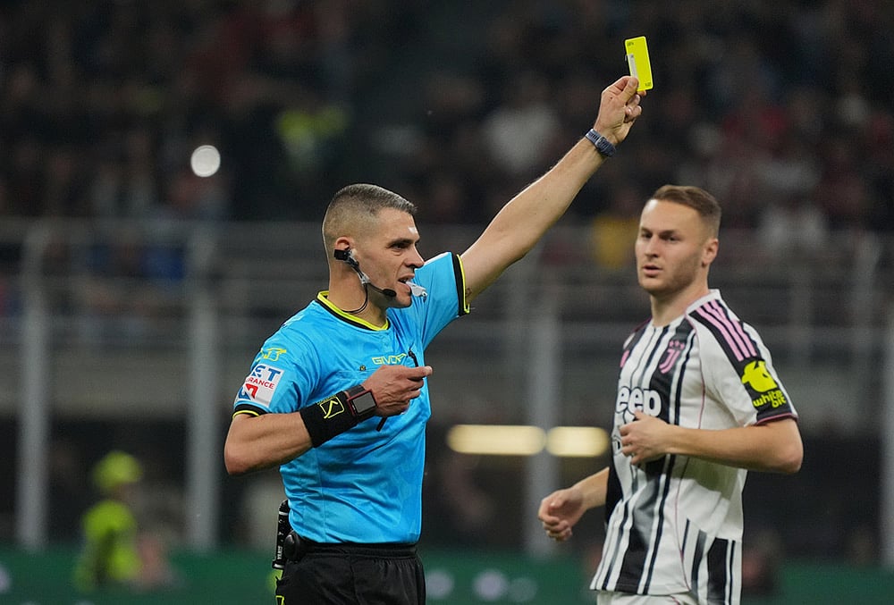 AC Milan vs Juventus Italy Serie A soccer-Referee Simone Sozza