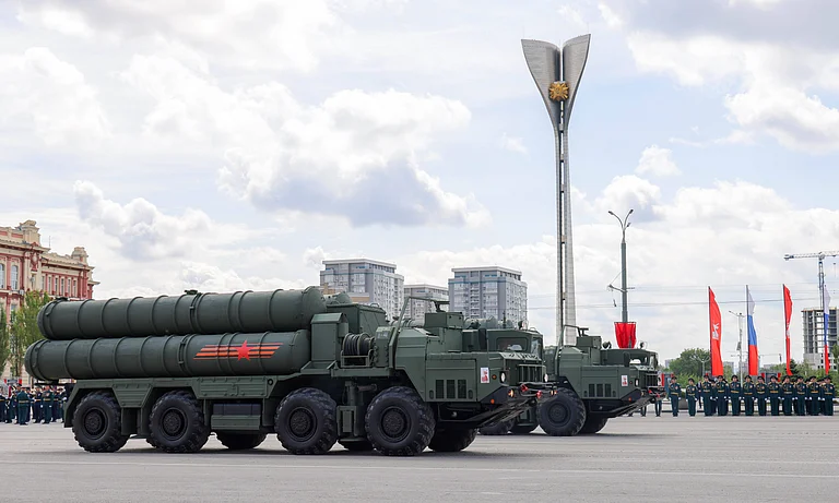 S-400 Triumf missile systems take part in a 9 May Victory Day military parade marking the 80th anniversary of the victory over Nazi Germany in World War II - PTI