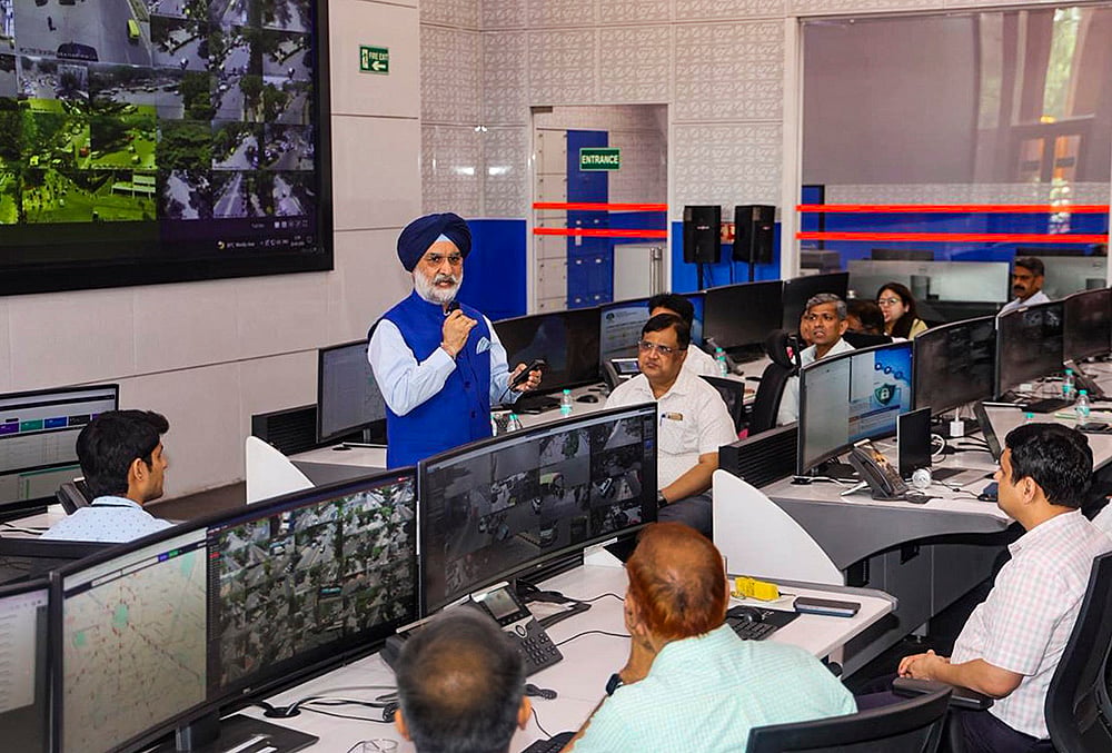 Delhi LG Sandhu reviews Summer Action Plan