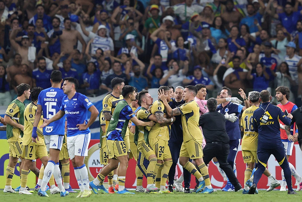 Copa Libertadores Soccer: Boca Juniors vs Cruzeiro
