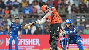 (AP Photo/Rafiq Maqbool) : Sunrisers Hyderabad's Heinrich Klaasen plays a shot during the Indian Premier League cricket match between Mumbai Indians and Sunrisers Hyderabad in Mumbai, India, Wednesday, April 29, 2026.
