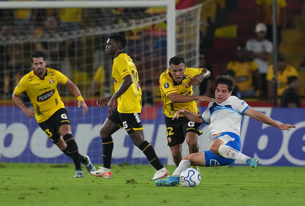 Ecuador Chile Copa Libertadores Soccer-Clemente Montes