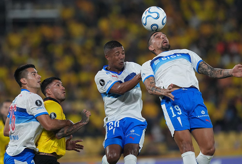 Ecuador Chile Copa Libertadores Soccer-Erwin Ampuero