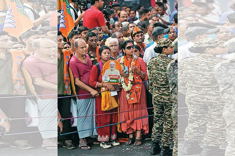 Spreading its Footprints: A glimpse of Prime Minister Narendra Modi’s roadshow in central Kolkata - | Photo: Sandipan Chatterjee