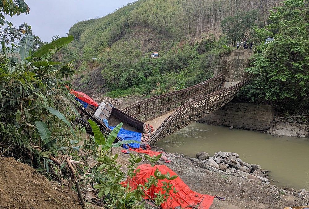 Bailey bridge collapse over the Tuivai river