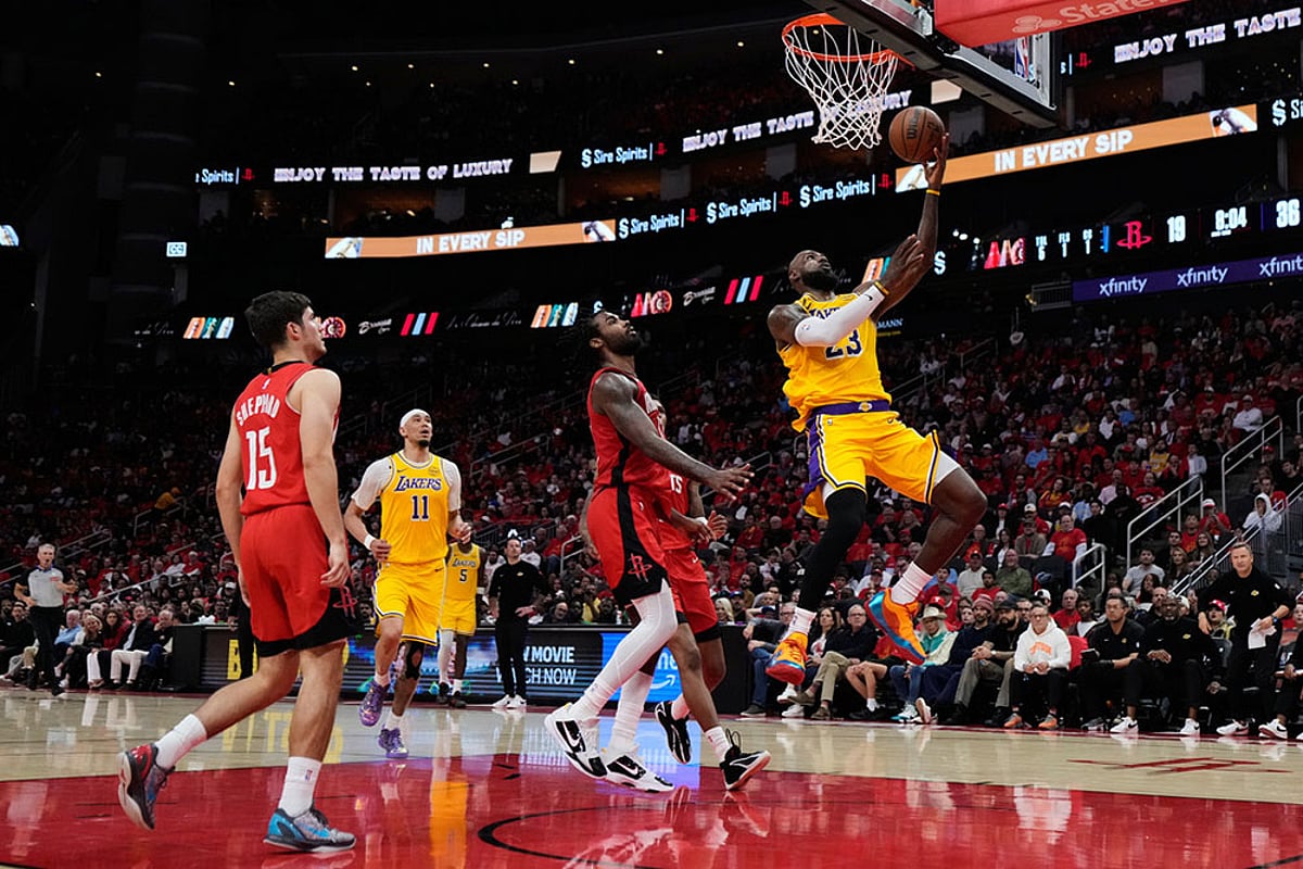 NBA: Los Angeles Lakers vs Houston Rockets