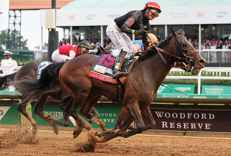 Kentucky Derby 2026 Tradition, fashion and horse racing photos-Golden Tempo