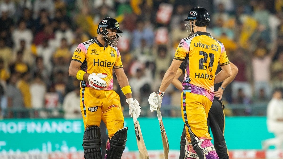 Peshawar Zalmi cricketers in action during PSL 2026 final against Hyderabad Kingsmen at the Gaddafi Stadium in Lahore.  - thepslt20/X