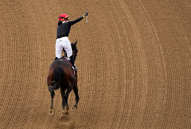 Kentucky Derby 2026 Tradition, fashion and horse racing photos-Jockey Jose L. Ortiz