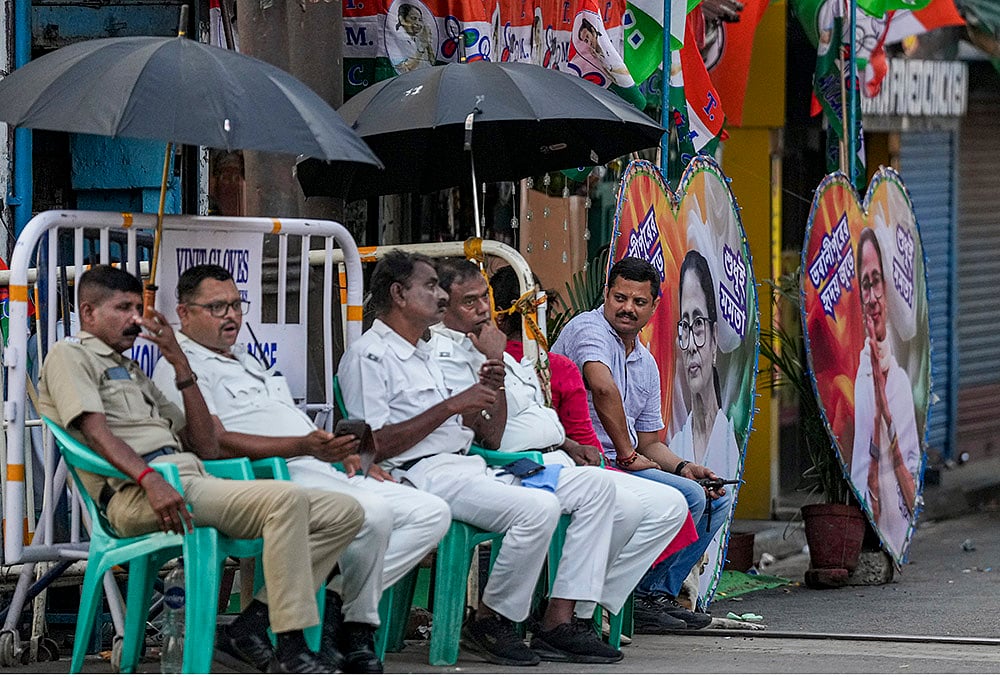 WB polls: Mamata Banerjees banners