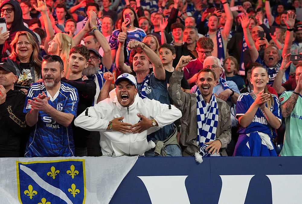 Schalke Vs Fortuna Dusseldorf Bundesliga 2 soccer-Schalke fans