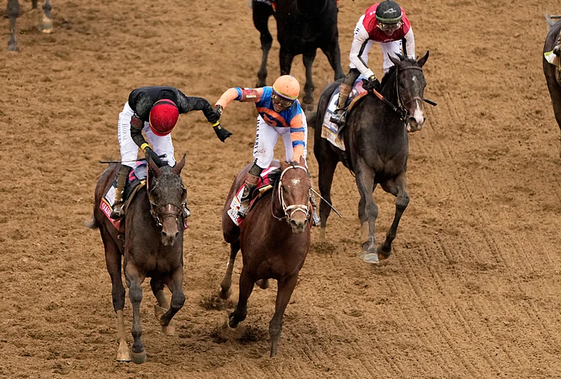 Kentucky Derby 2026 Tradition, fashion and horse racing photos-Jockey Jose L. Ortiz