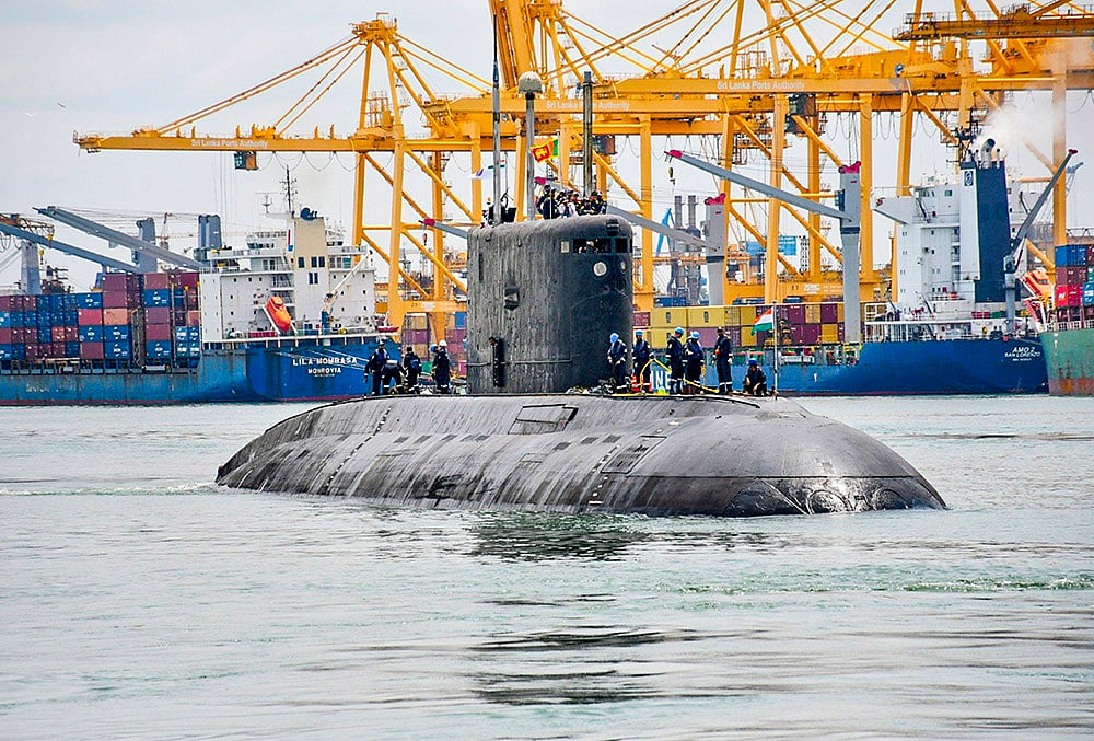 INS Sindhukesari in Sri Lanka