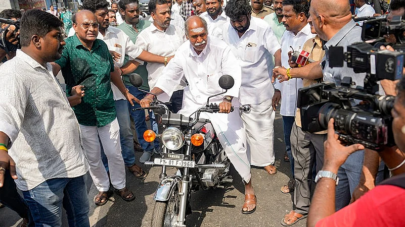 Puducherry polls: CM Rangasamy casts vote