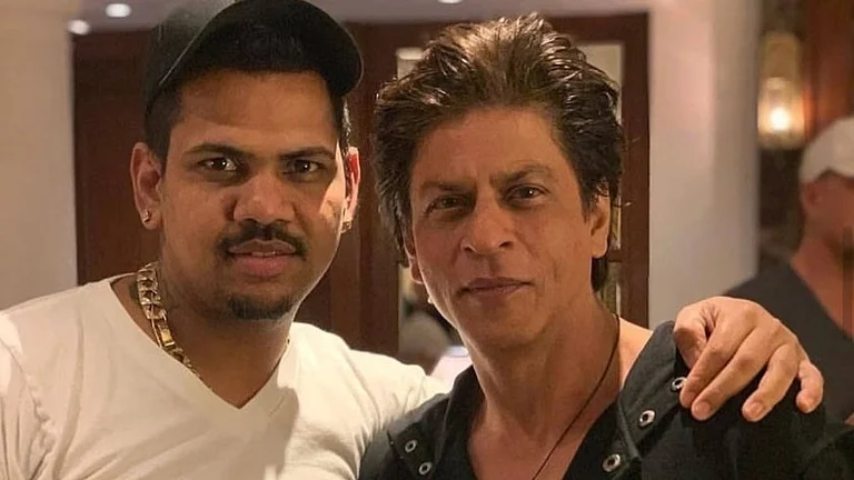 Shah Rukh Khan praises Sunil Narine 200 IPL wickets - X