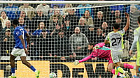 AP Photo : Everton's Thierno Barry scores during the Premier League soccer match between Manchester City and Everton in Liverpool, England, Monday. 