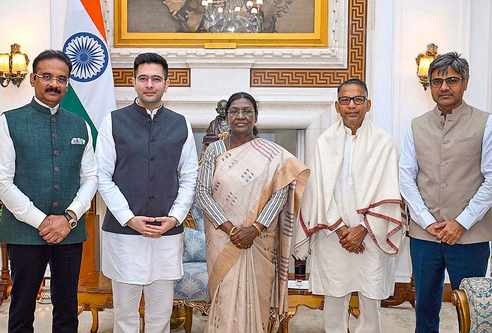 Raghav Chadha meets President Murmu