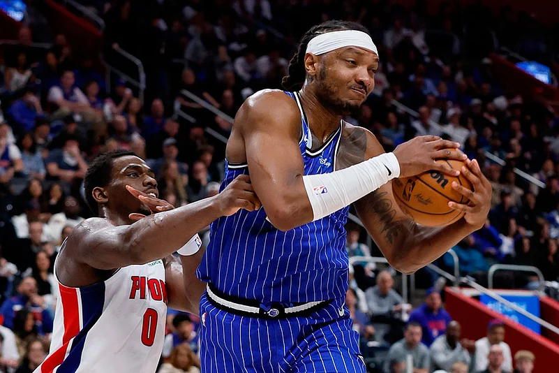 NBA Basketball Game: Orlando Magic vs Detroit Pistons