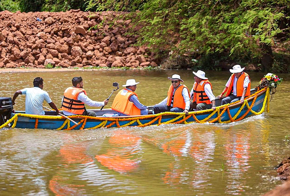 Goa CM reviews Tar-Moira river waterway works