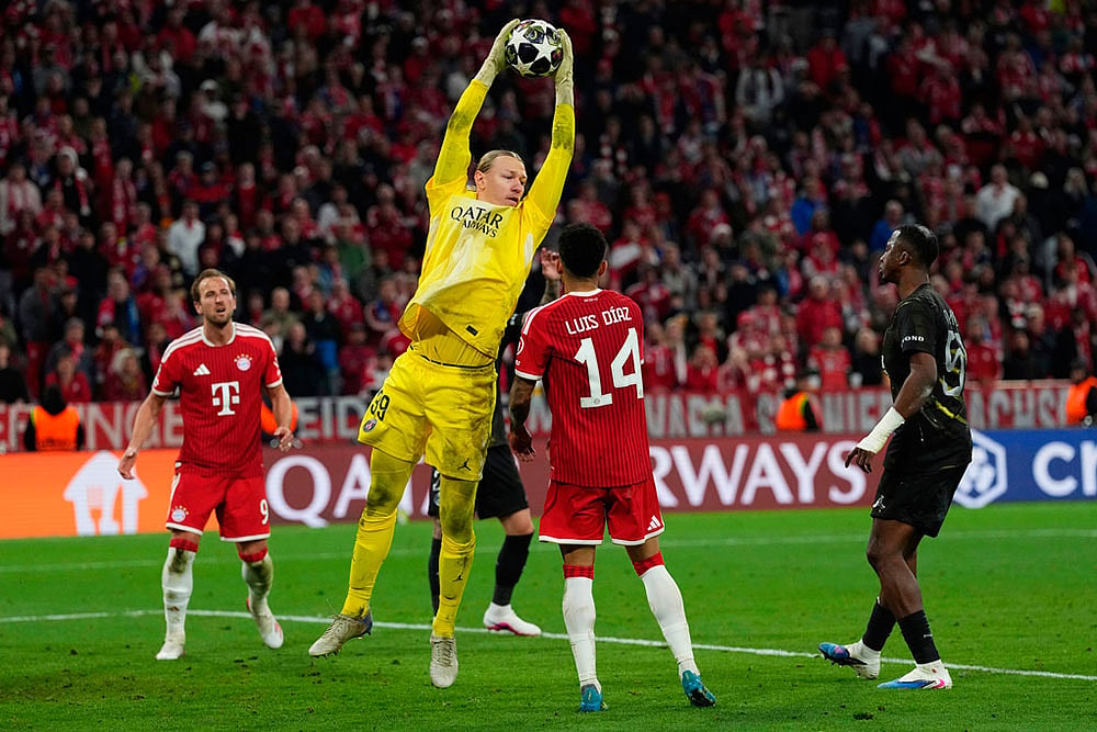 UEFA Champions League Soccer Match: Paris Saint-Germain vs Bayern Munich