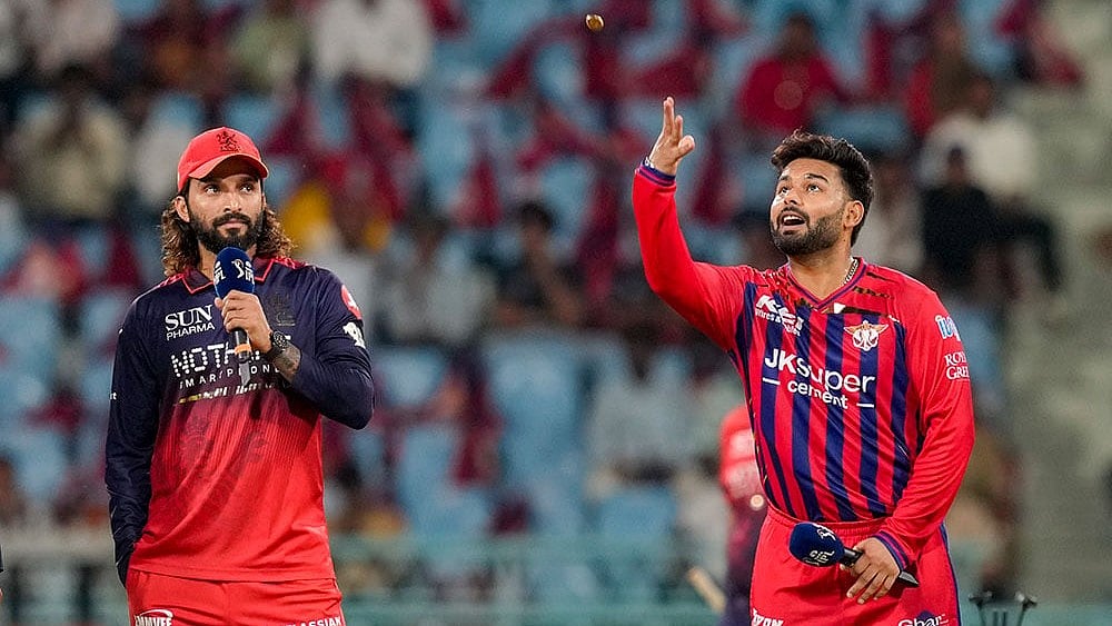 Lucknow Super Giants' Rishabh Pant, right, and Royal Challengers Bengaluru's captain Rajat Patidar at toss before the Indian Premier League (IPL) 2026 T20 cricket match between Lucknow Super Giants and Royal Challengers Bengaluru, in Lucknow, Uttar Pradesh. - | Photo: PTI/Shahbaz Khan