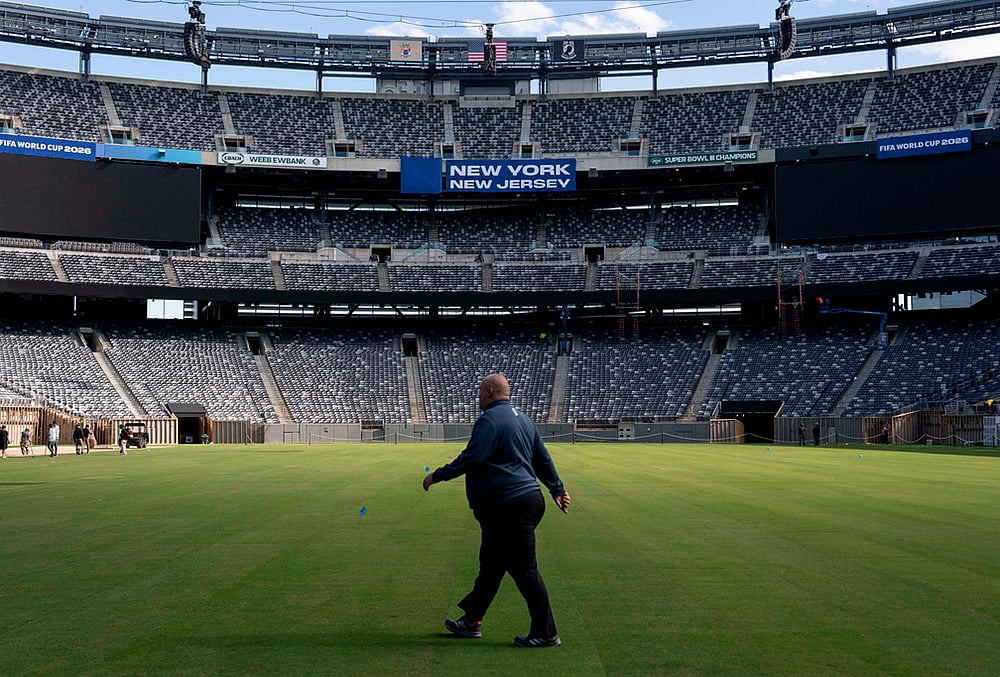 Temporary all-grass surface