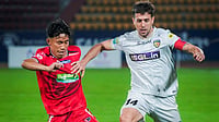 NorthEast United 4-1 Chennaiyin FC Highlights, ISL: Highlanders Run Riot In Guwahati To Seal Dominant Victory X/IndSuperLeague : NorthEast United 2-0 Chennaiyin FC Live Score, ISL: Jairo’s First-Half Brace Puts Highlanders On Brink Of Huge Win