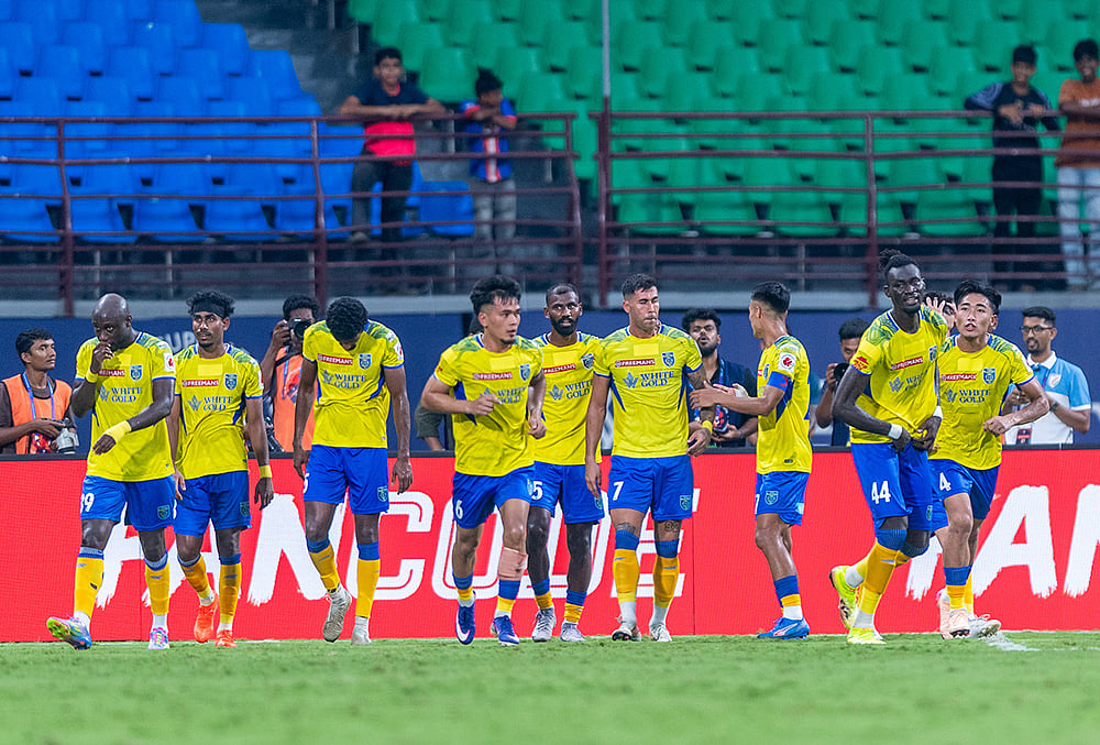 Kerala Blasters players celebrate during the ISL 2025-26 match against Mohammedan Sporting in Kochi. - | Photo: Special Arrangement