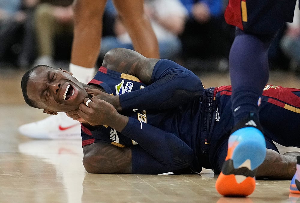 NBA basketball playoffs series Cavaliers vs Pistons-Dennis Schroder