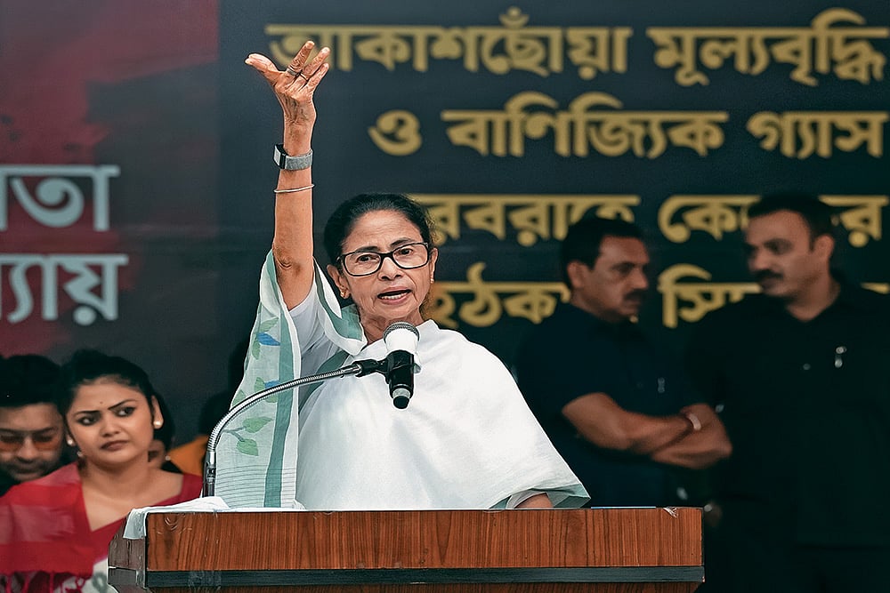 Tough Luck: Mamata Banerjee at a rally in Kolkata - | Photo: Sandipan Chatterjee