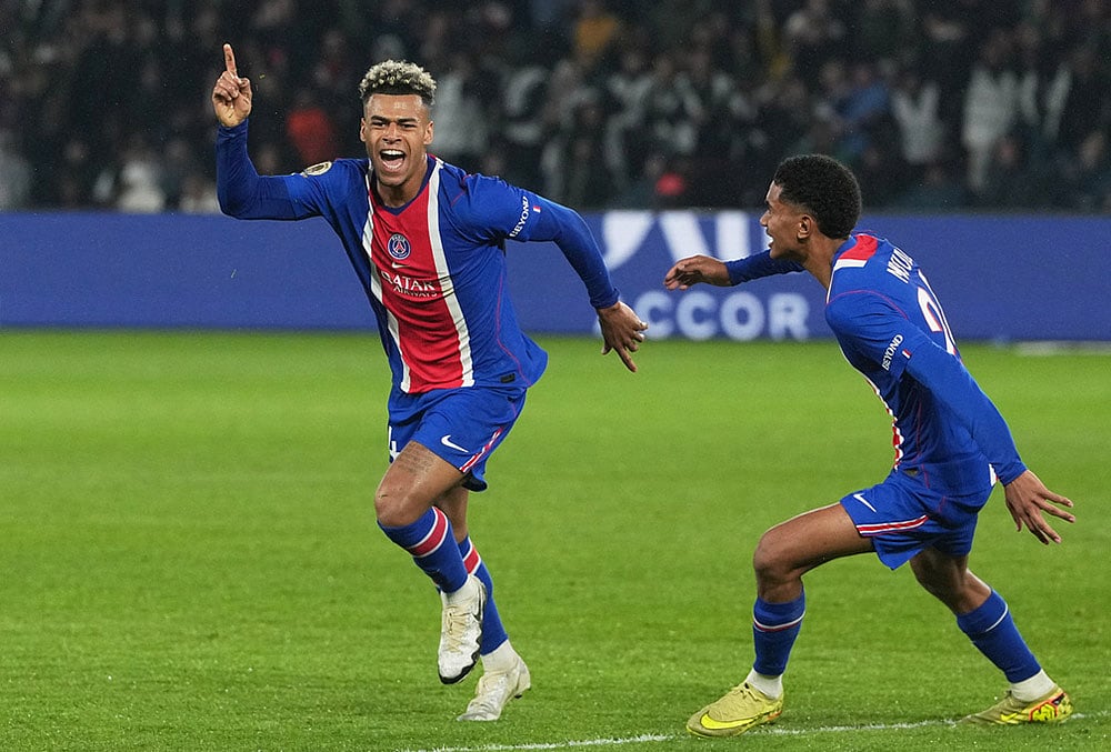 Paris Saint-Germain Vs Brest French Ligue 1 soccer-Desire Doue