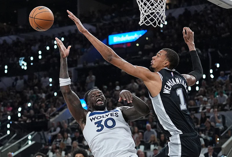 Timberwolves vs Spurs NBA Basketball-Julius Randle