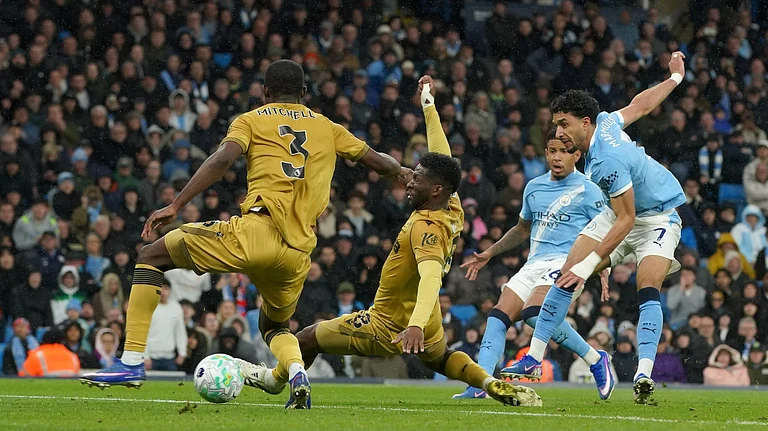 Manchester City's Omar Marmoush, right, scores his side's second goal during the English Premier League soccer match between Manchester City and Crystal Palace in Manchester. - AP Photo