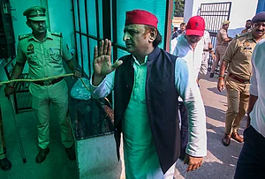 | Photo: PTI/Nand Kumar : Samajwadi Party National President Akhilesh Yadav reaches post-mortem house at KGMU, where the mortal remains of his stepbrother Prateek Yadav are kept for post-mortem examination, in Lucknow.