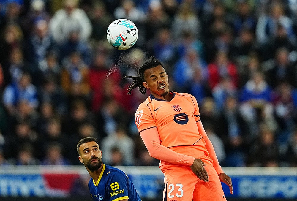 Alaves vs Barcelona spanish La liga soccer-Jules Kounde